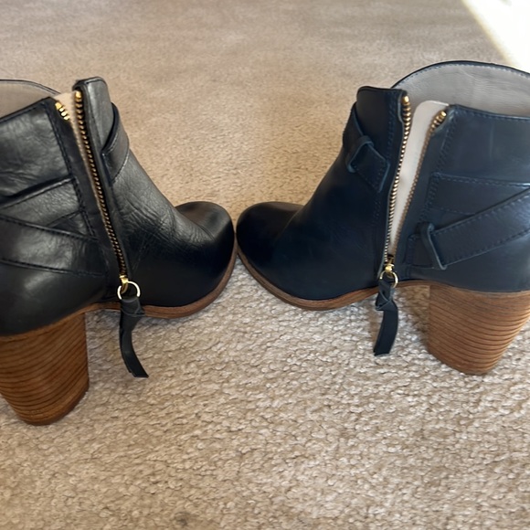 Boden Stratford booties. - Picture 6 of 8